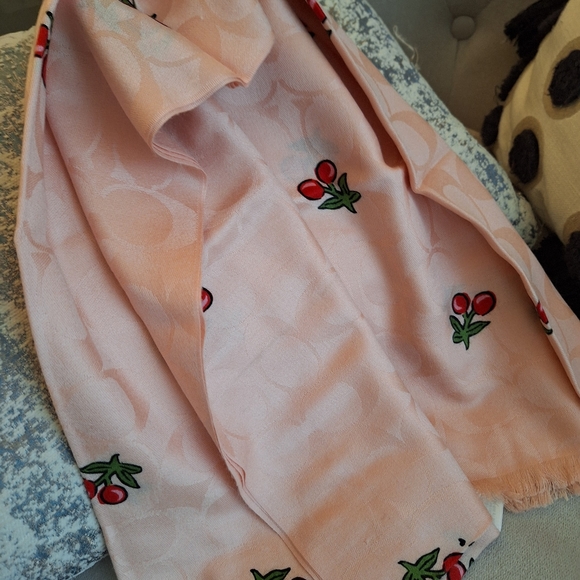 NWT Coach Women Signature Cherries Print Wrap Scarf Wool & Silk Blush Pink $175 - Picture 2 of 5
